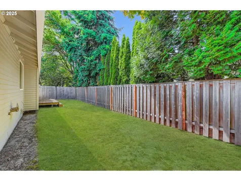 21122 NW Cannes Drive Portland OR 97229