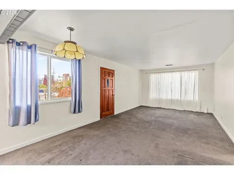 1649 G Street Springfield OR 97477
