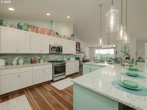 1659 Whispering Pines Drive Seaside OR 97138