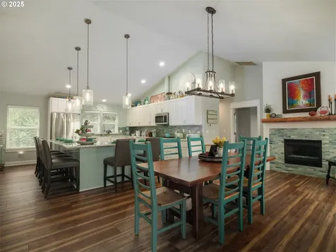 1659 Whispering Pines Drive Seaside OR 97138