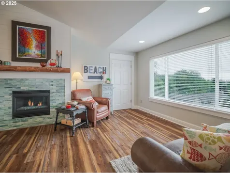 1659 Whispering Pines Drive Seaside OR 97138