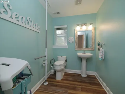 1659 Whispering Pines Drive Seaside OR 97138
