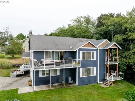 1659 Whispering Pines Drive Seaside OR 97138