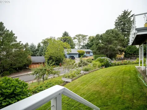 1659 Whispering Pines Drive Seaside OR 97138