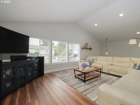 1659 Whispering Pines Drive Seaside OR 97138