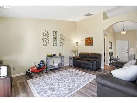 15068 Hiltonhead Court Oregon City OR 97045