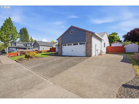15068 Hiltonhead Court Oregon City OR 97045