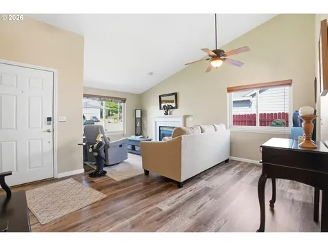 15068 Hiltonhead Court Oregon City OR 97045
