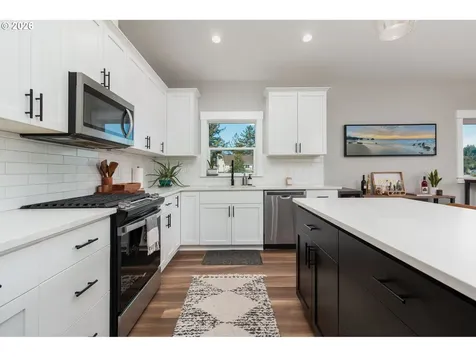 1495 NE Lake Drive Lincoln City OR 97367