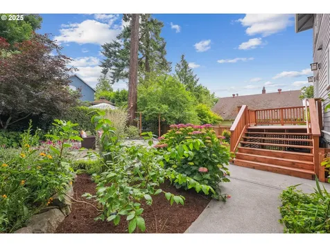 2358 SE 53rd Avenue Portland OR 97215