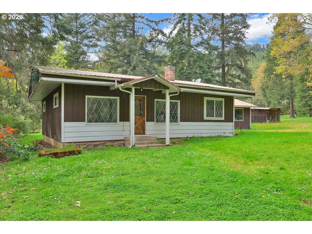 544 Lou Gray Drive Myrtle Creek OR 97457