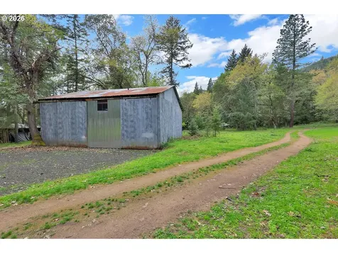 544 Lou Gray Drive Myrtle Creek OR 97457