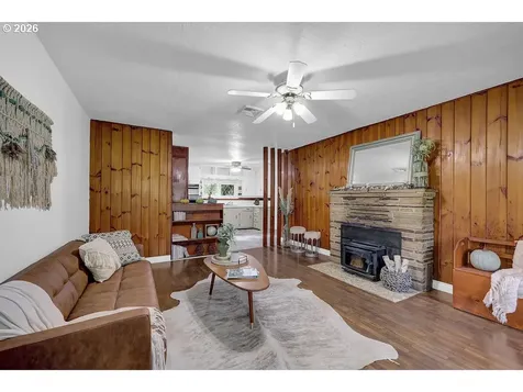 544 Lou Gray Drive Myrtle Creek OR 97457