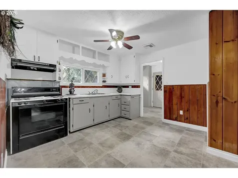 544 Lou Gray Drive Myrtle Creek OR 97457