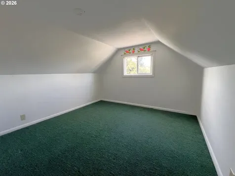 1092 Lewis Street North Bend OR 97459