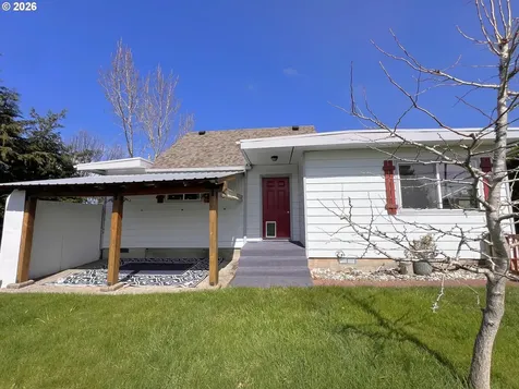 1092 Lewis Street North Bend OR 97459