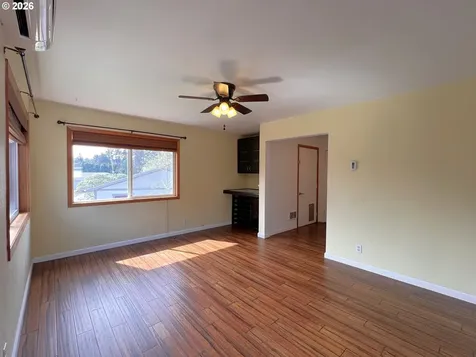 1092 Lewis Street North Bend OR 97459