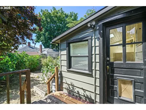 5315 NE 23rd Avenue Portland OR 97211