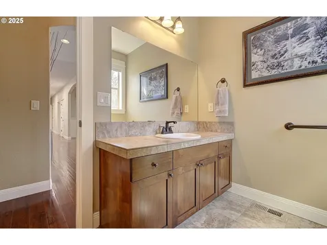 33910 NE 116th Avenue La Center WA 98629