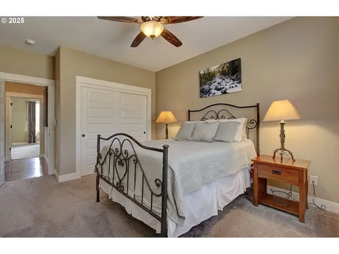 33910 NE 116th Avenue La Center WA 98629