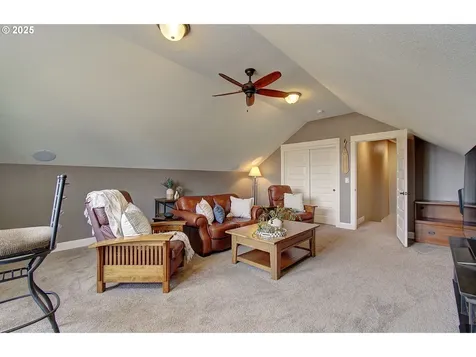 33910 NE 116th Avenue La Center WA 98629