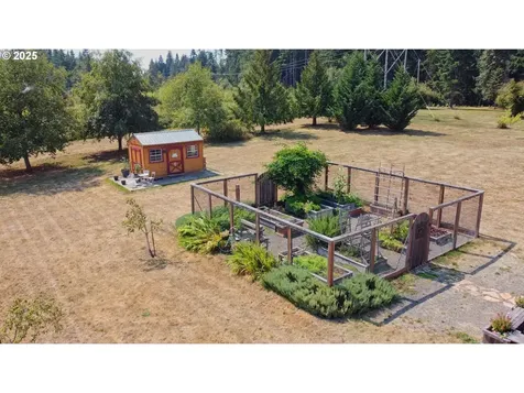 33910 NE 116th Avenue La Center WA 98629