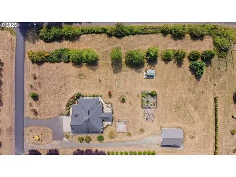 33910 NE 116th Avenue La Center WA 98629