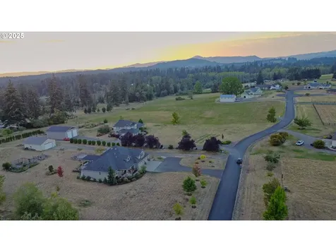 33910 NE 116th Avenue La Center WA 98629