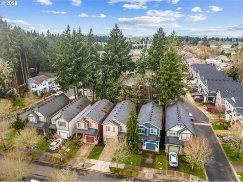 3027 SE Kingswood Avenue Hillsboro OR 97123