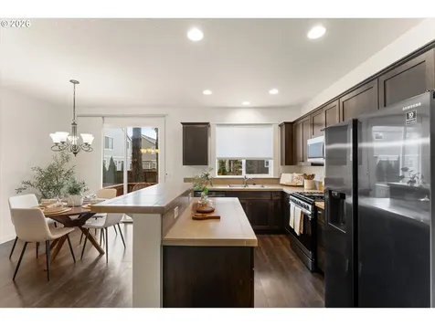 3027 SE Kingswood Avenue Hillsboro OR 97123