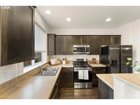 3027 SE Kingswood Avenue Hillsboro OR 97123