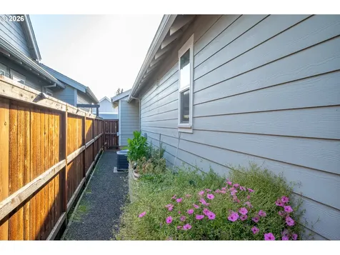 3775 NE Joel Street Mcminnville OR 97128