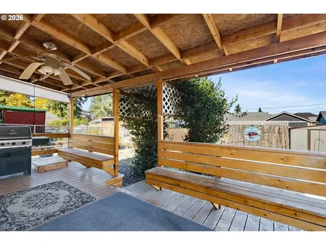 2812 W Sanders Avenue Roseburg OR 97471