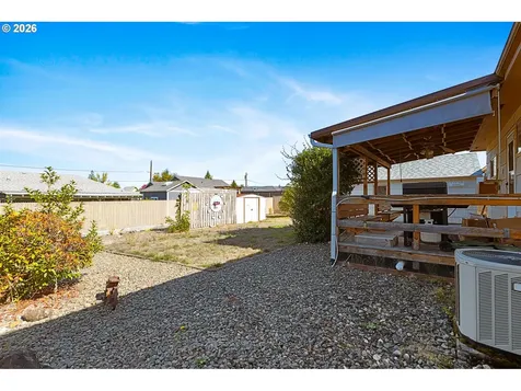 2812 W Sanders Avenue Roseburg OR 97471