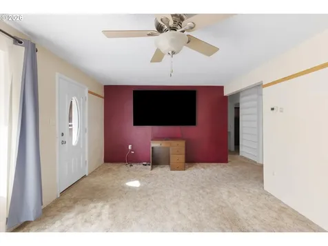 2812 W Sanders Avenue Roseburg OR 97471