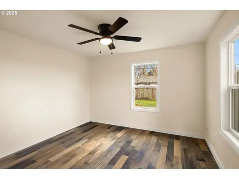 1213 Modoc Street Springfield OR 97477