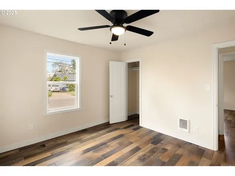 1213 Modoc Street Springfield OR 97477