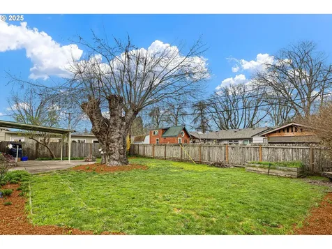 1213 Modoc Street Springfield OR 97477