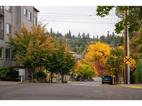 196 SE Spokane Street Portland OR 97035