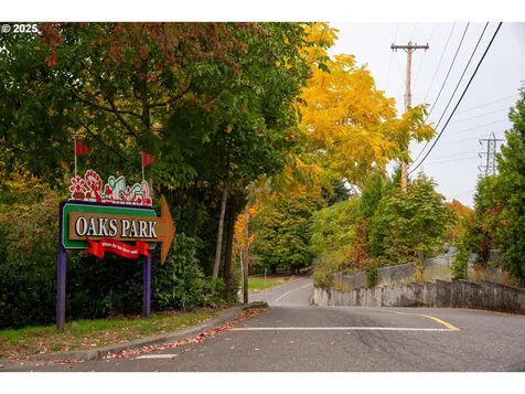 196 SE Spokane Street Portland OR 97035