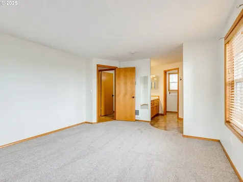 611 NW 4th Place Battle Ground WA 98604