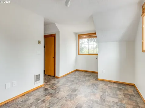 611 NW 4th Place Battle Ground WA 98604