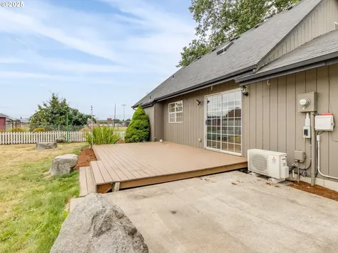 611 NW 4th Place Battle Ground WA 98604