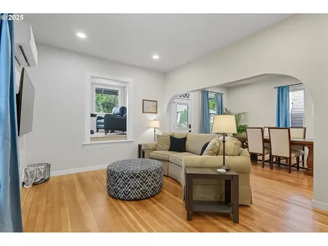 1116 SE Stephens Street Portland OR 97214