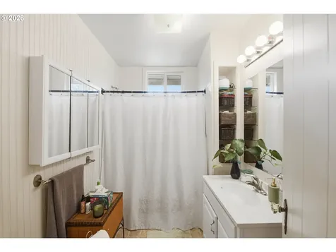 615 Willow Street Myrtle Point OR 97458