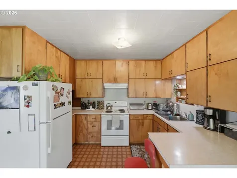615 Willow Street Myrtle Point OR 97458