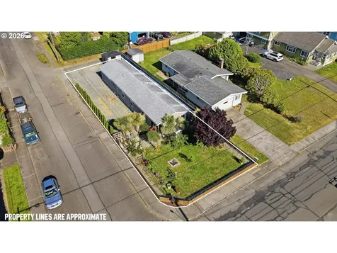 2294 Marion Street North Bend OR 97459