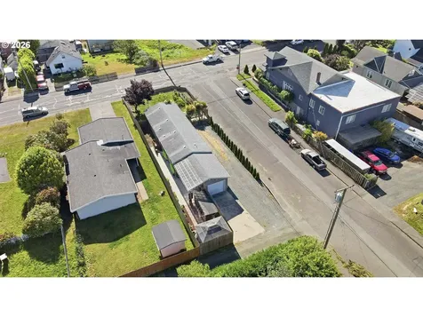 2294 Marion Street North Bend OR 97459