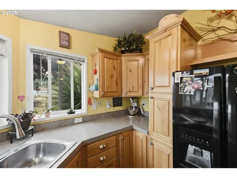 2294 Marion Street North Bend OR 97459