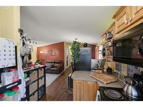 2294 Marion Street North Bend OR 97459